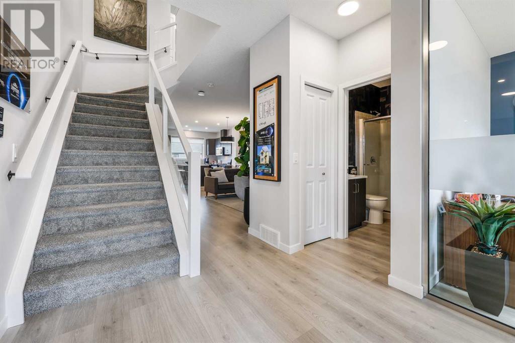 16 Amblefield View Nw, Calgary, Alberta  T3P 2B9 - Photo 8 - A2140146