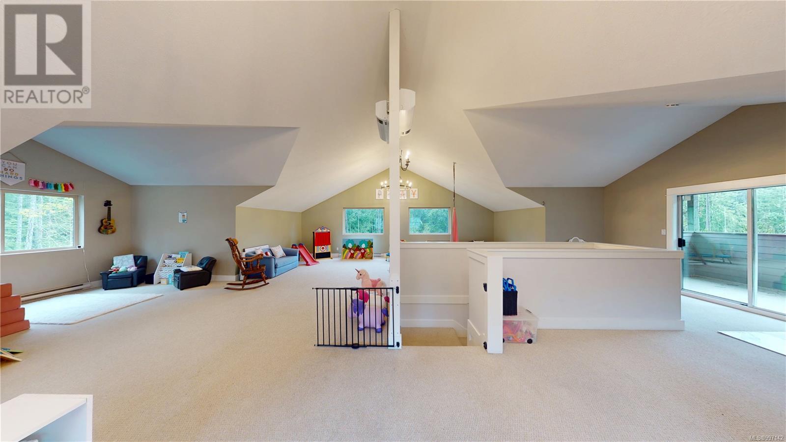 Property at 907 Hemsworth Rd image 1