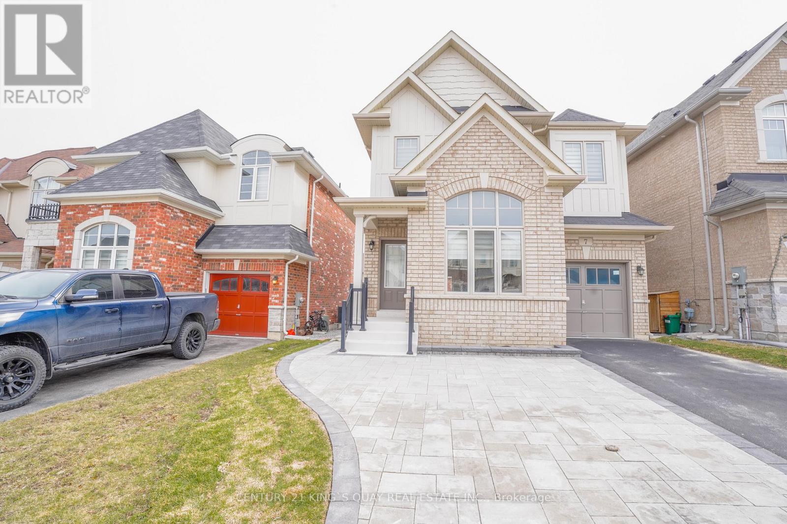 7 JOHN MOORE ROAD E, east gwillimbury (sharon), Ontario