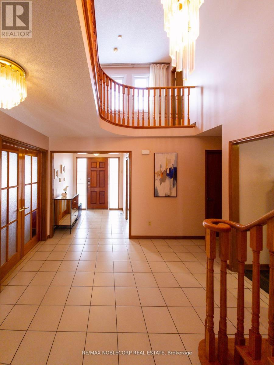 37 Father Ermanno Crescent, Vaughan, Ontario  L4L 7L6 - Photo 26 - N12122075