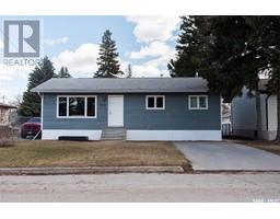 512 4th Street E, Wynyard, Ca