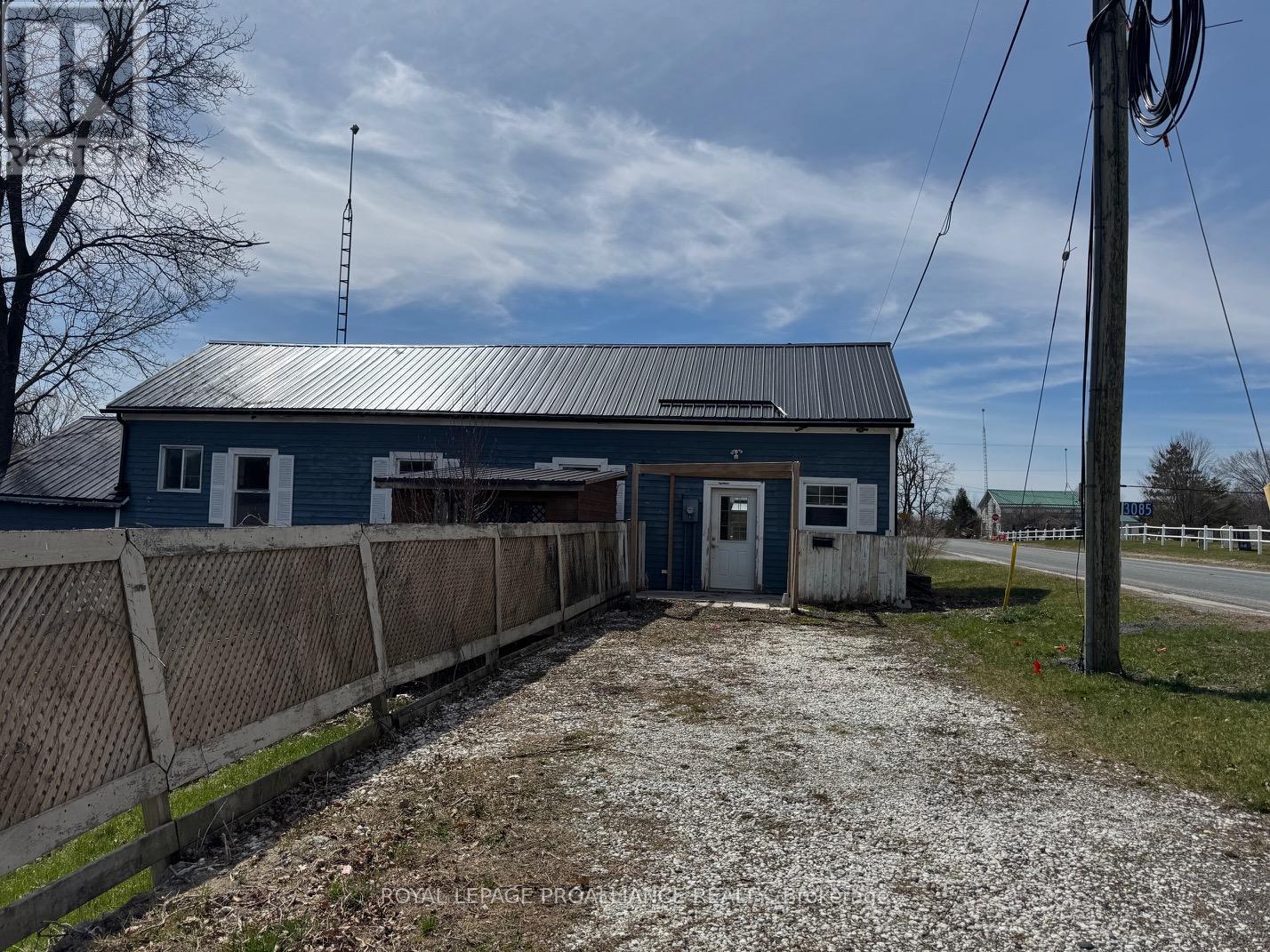 3085 Queensborough Road E, Madoc, Ontario K0K 2K0 - Photo 3 - X12122132