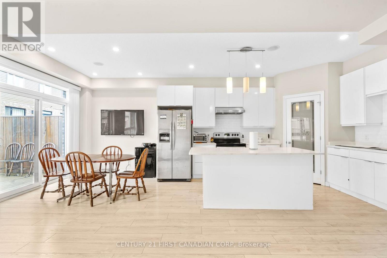 56 - 811 Sarnia Road, London North, Ontario  N6H 0K3 - Photo 6 - X12122143