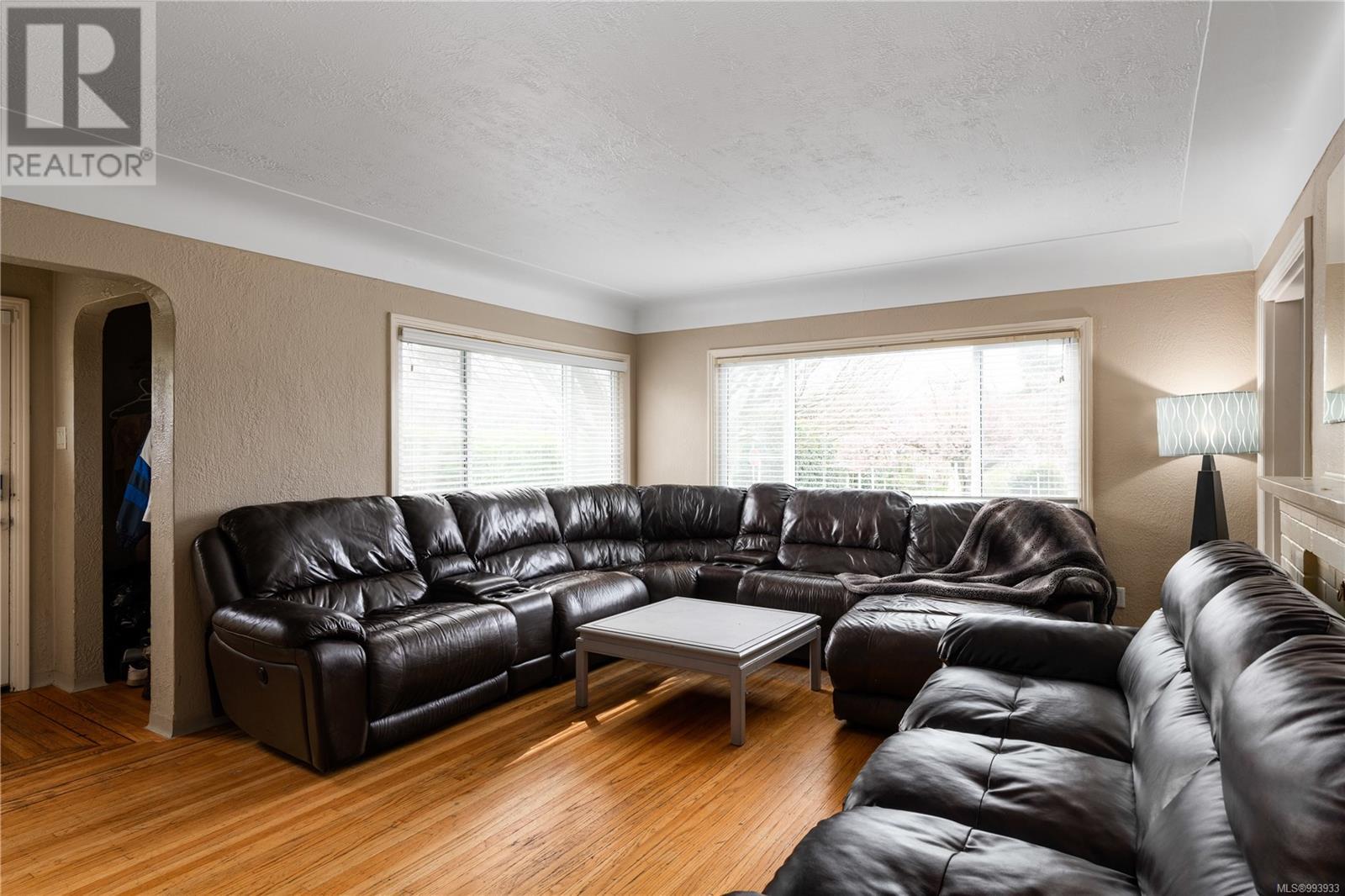 Property at 1130 Finlayson St image 5
