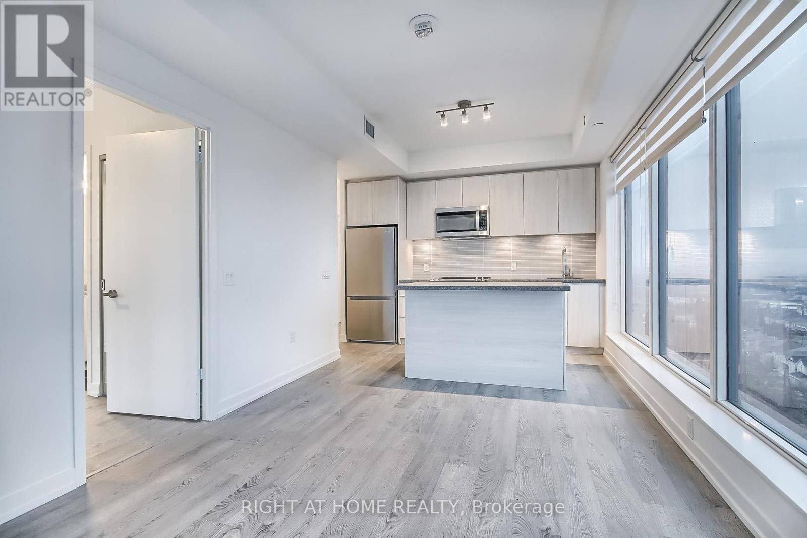 1603w - 3 Rosewater Street, Richmond Hill (South Richvale), Ontario  L4C 5T6 - Photo 14 - N12121938