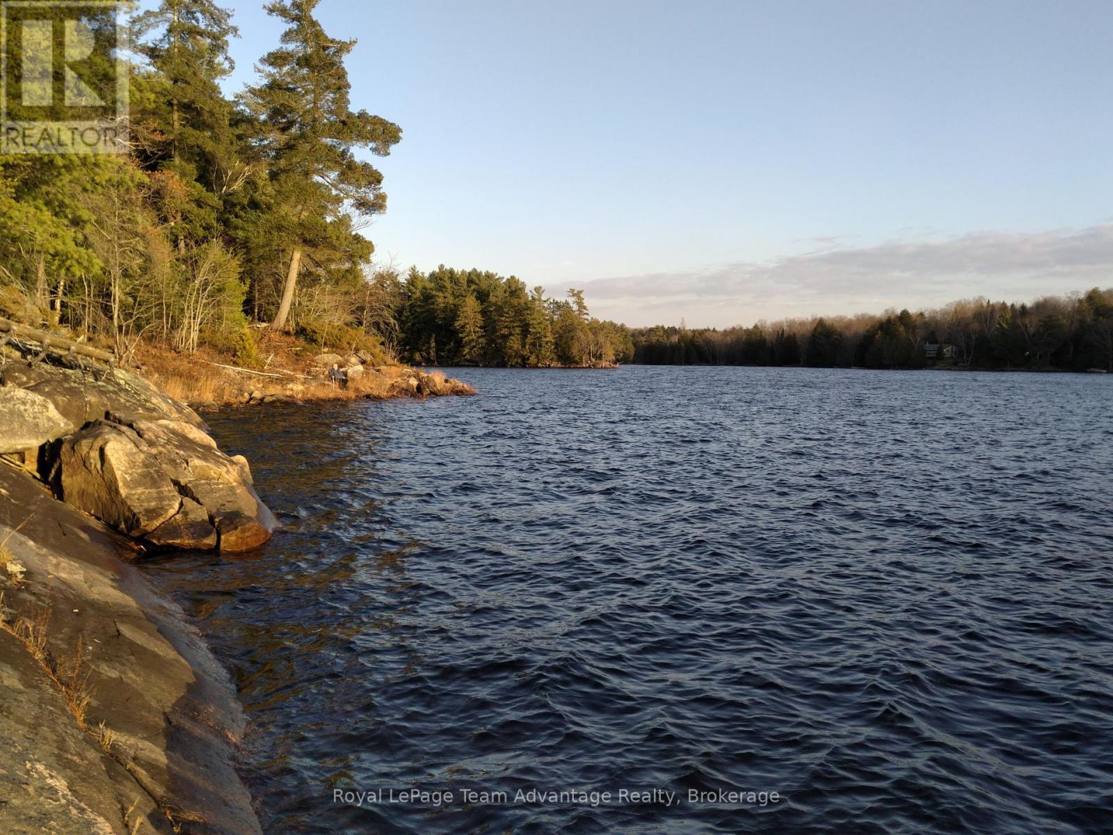 81 Amorak Trail, Whitestone, Ontario  P0A 1G0 - Photo 30 - X12122151