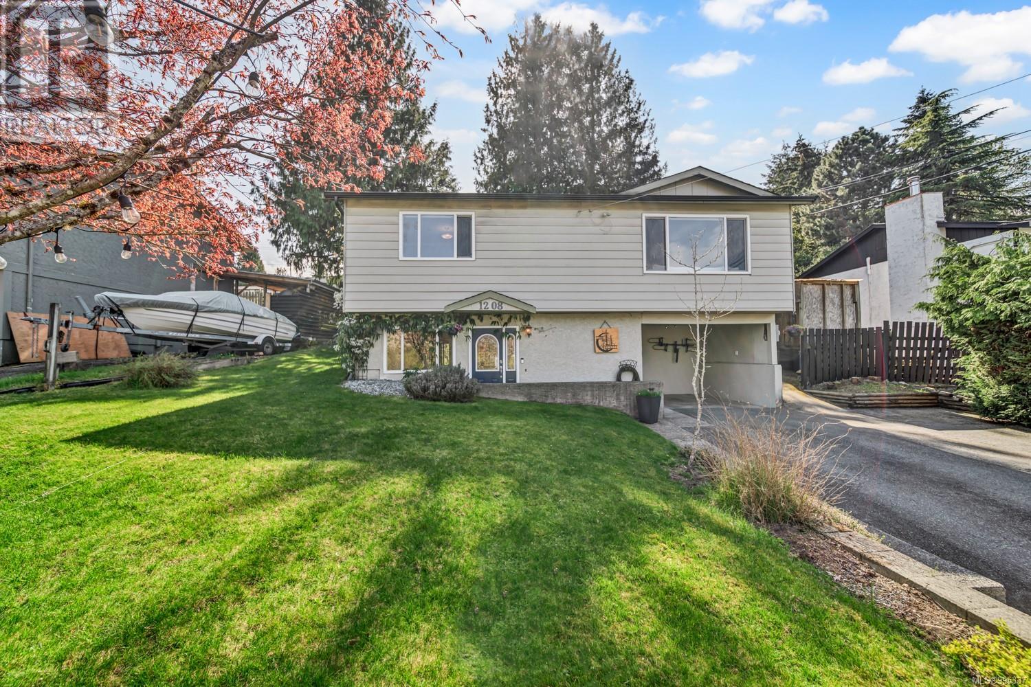 Property at 1208 Cloke Rd image 2