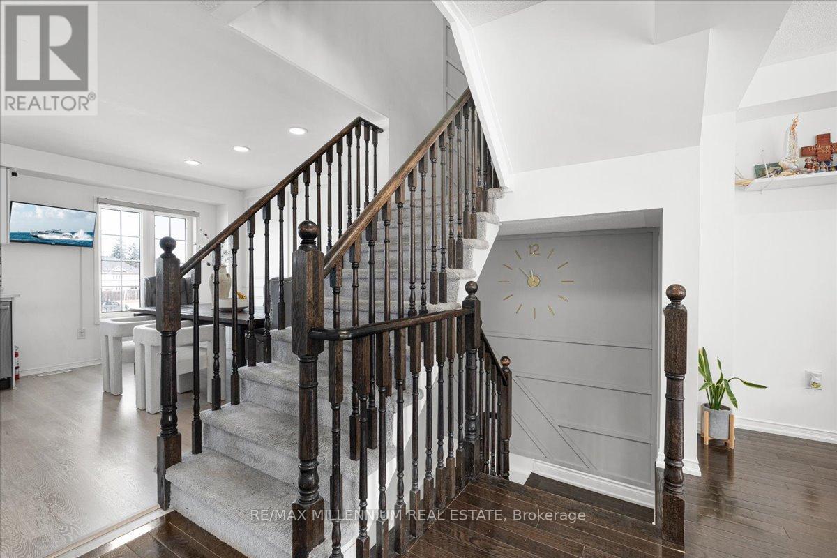 587 Rossland Road E, Ajax, Ontario  L1Z 0K7 - Photo 15 - E12122170