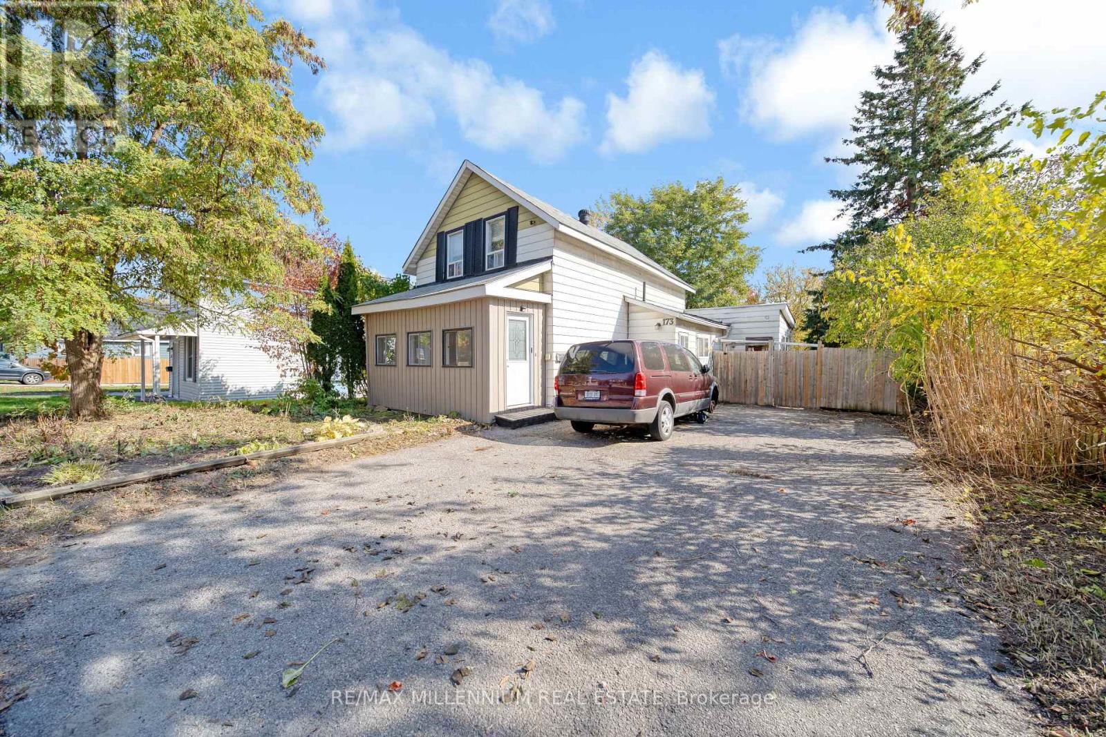 Property at 173 BARRIE ROAD image 2
