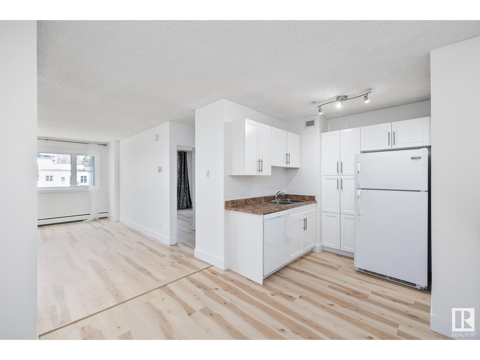 #803 9710 105 St Nw, Edmonton, Alberta  T5K 1A4 - Photo 15 - E4434318