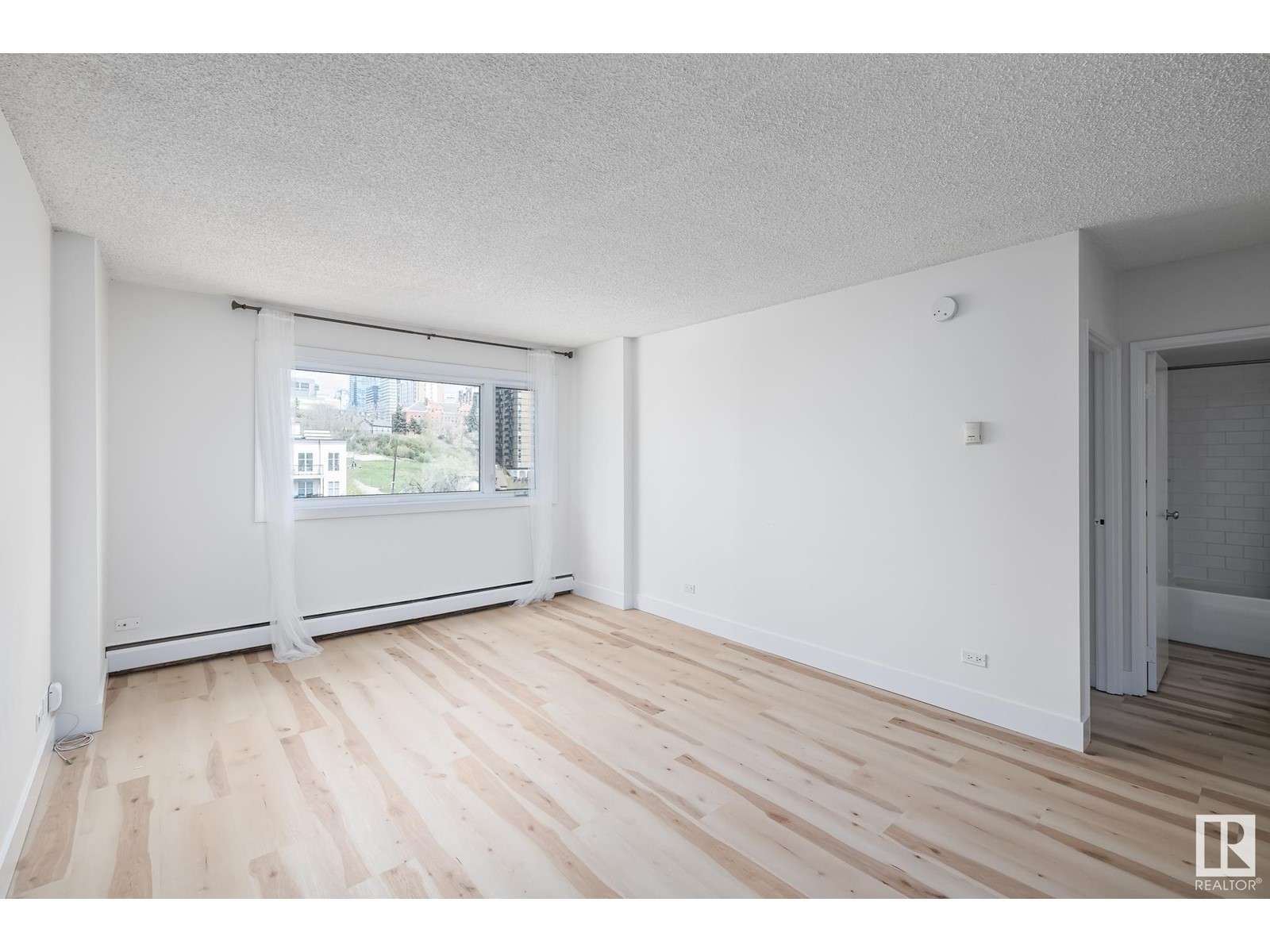 #803 9710 105 St Nw, Edmonton, Alberta  T5K 1A4 - Photo 7 - E4434318