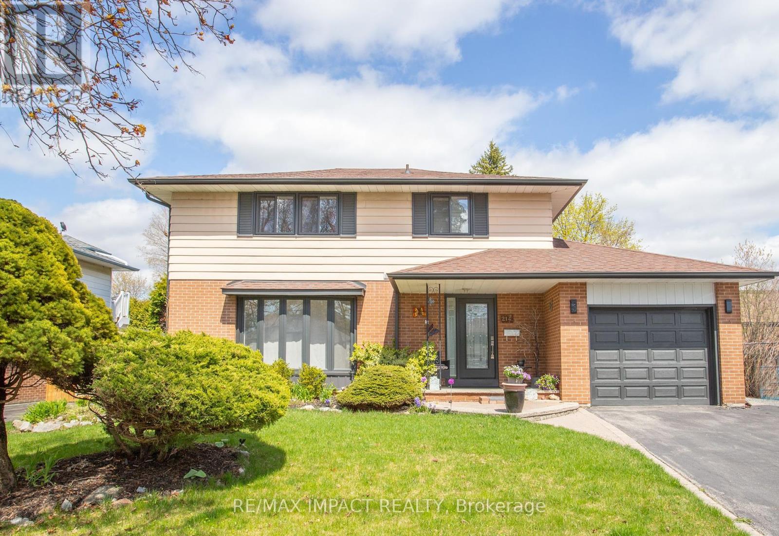 214 MARIGOLD AVENUE, Oshawa, Ontario
