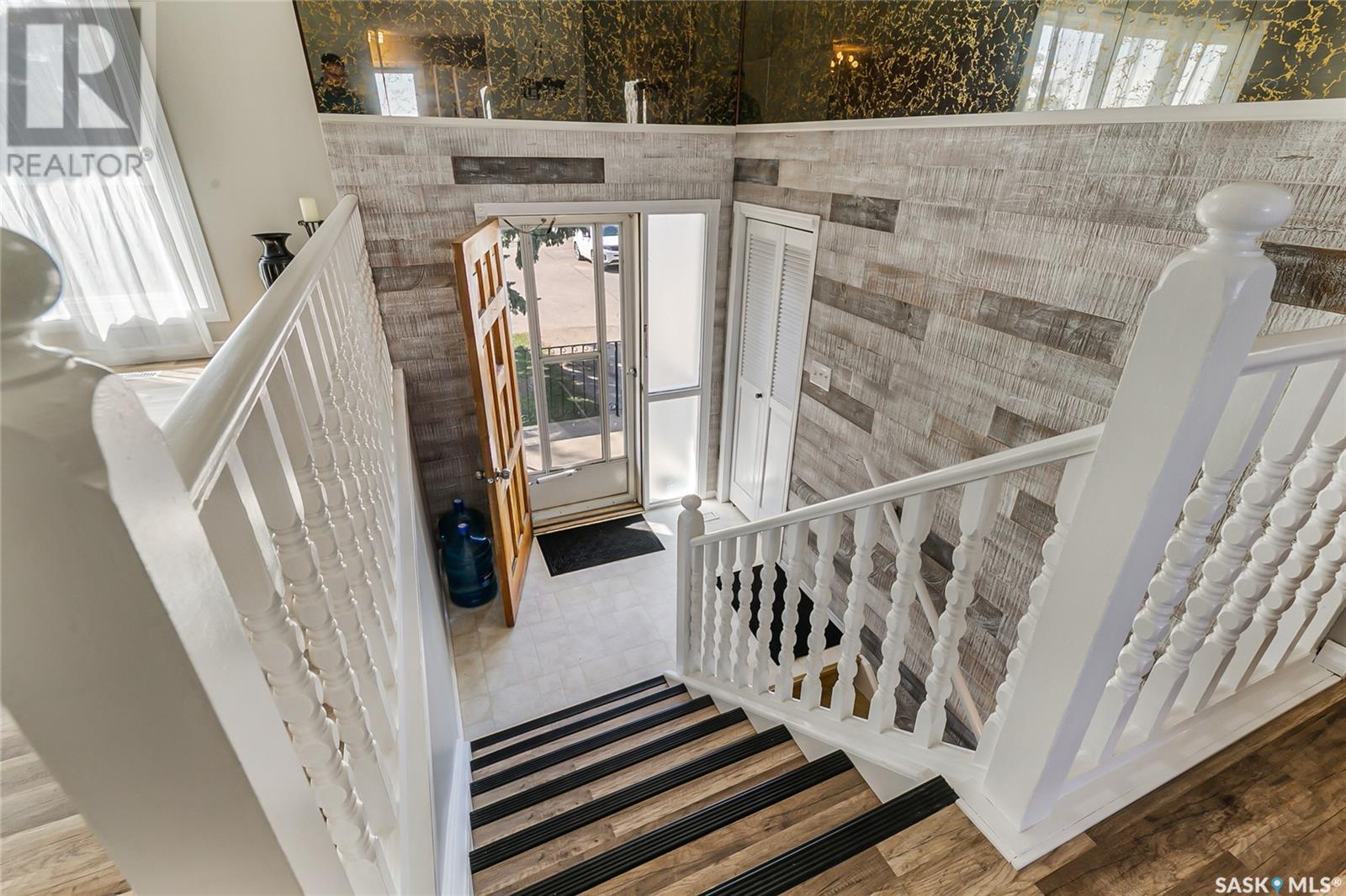 Property at 106 Barber PLACE image 3