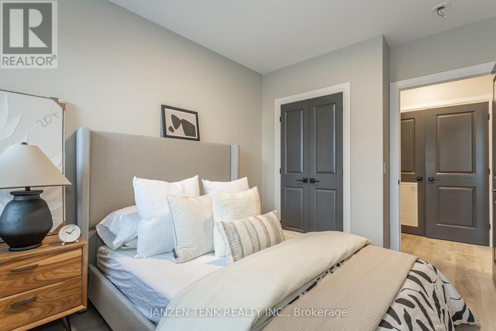 302 - 1150 Fanshawe Park Road E, London North, Ontario  N5X 3Z8 - Photo 13 - X12122223