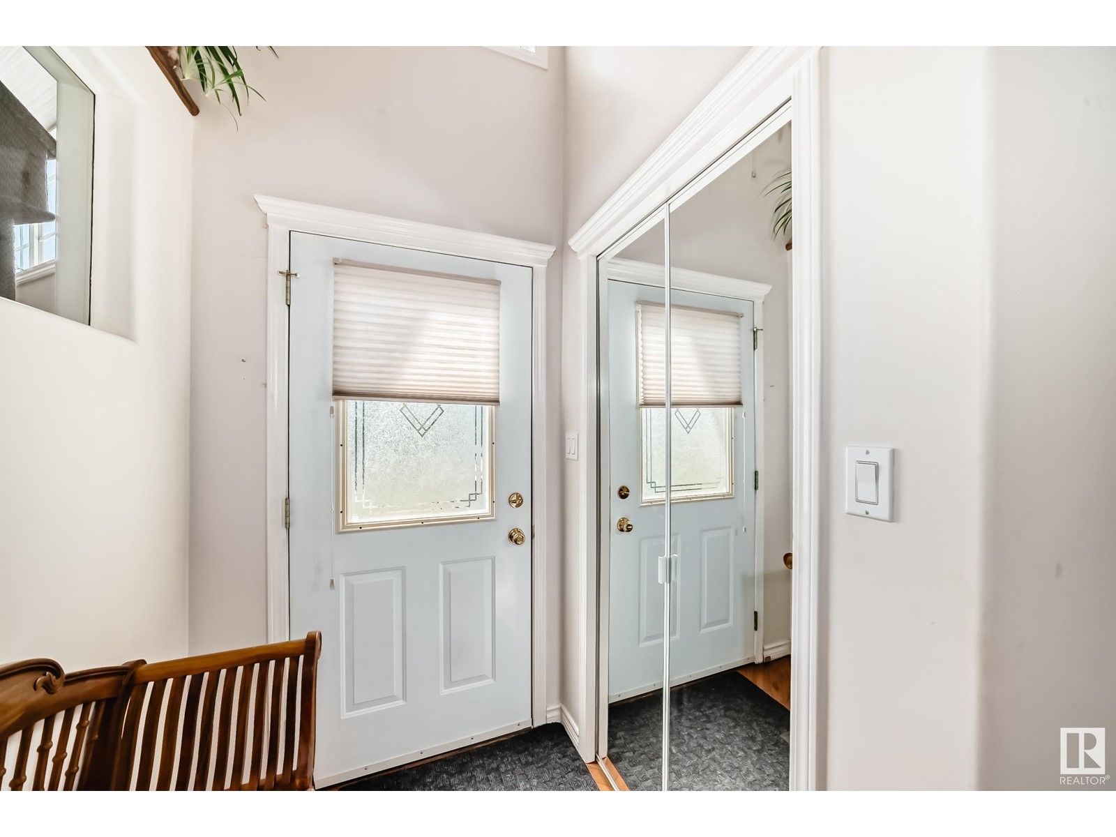 Property at 41 Oakmont DR image 3