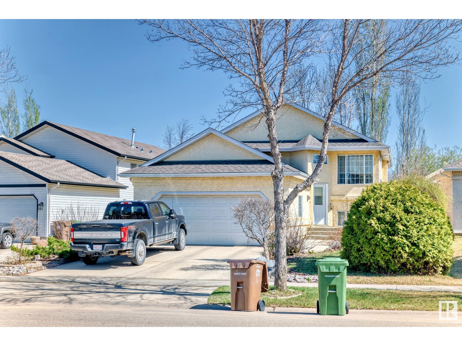 Property at 41 Oakmont DR image 1