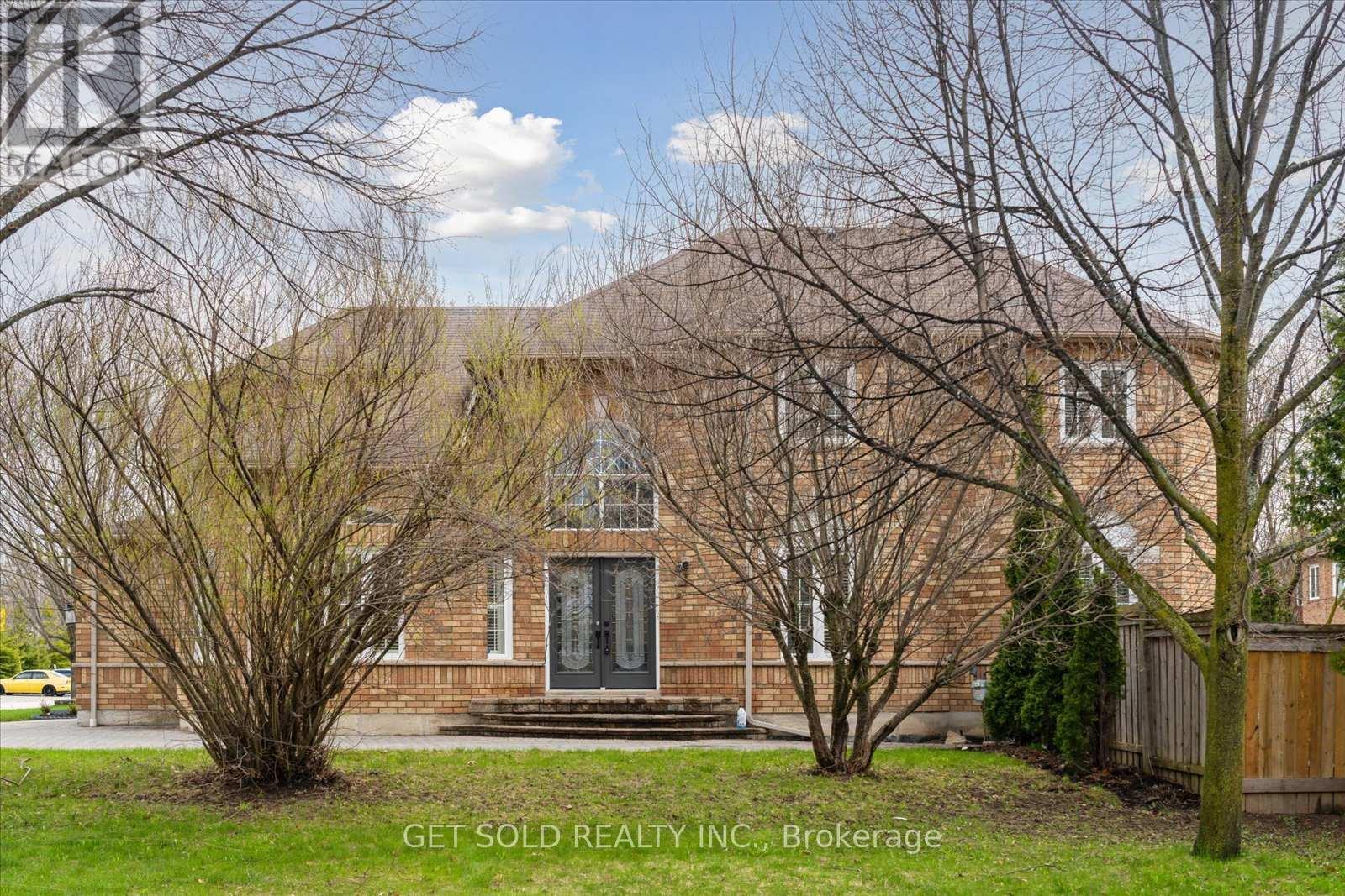 1 Mckie Court, Ajax, Ontario  L1T 3Z6 - Photo 4 - E12122205