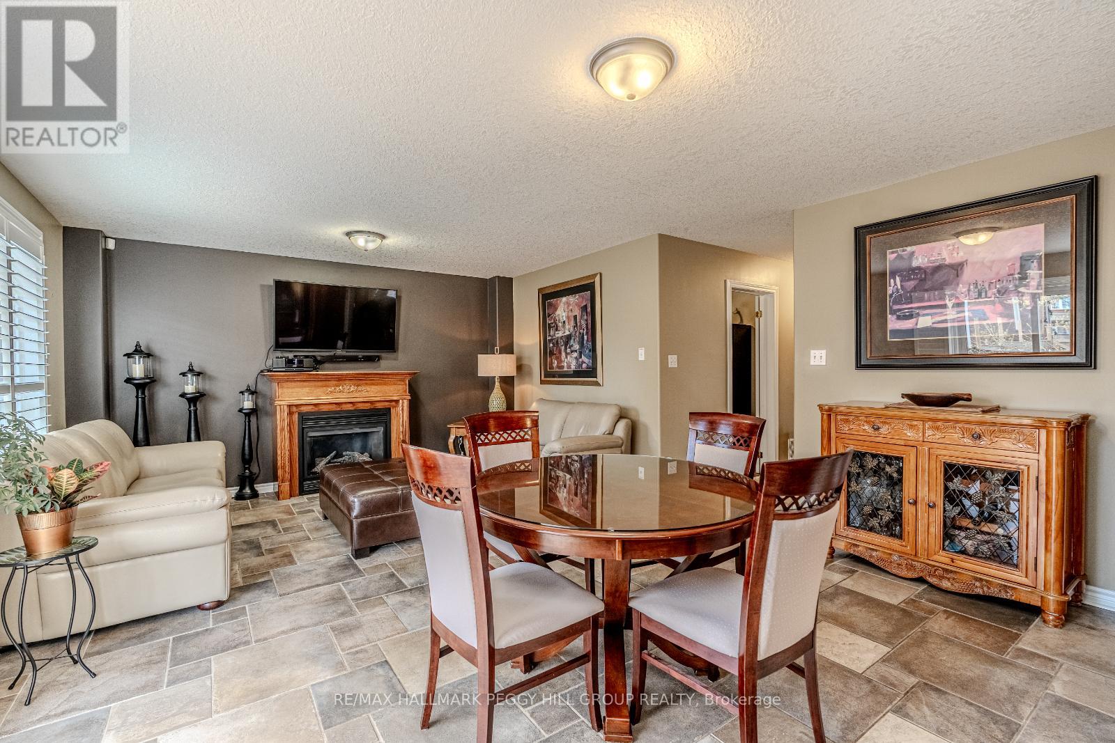 35 Benjamin Lane, Barrie, Ontario  L4N 0S2 - Photo 4 - S12122217