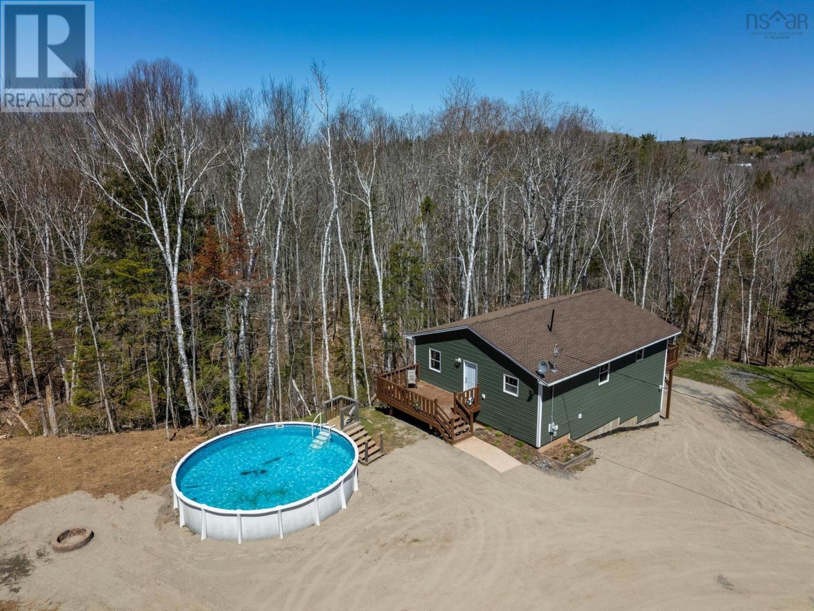 92 Sterling Road, Brooklyn, Nova Scotia  B0N 2A0 - Photo 2 - 202509733