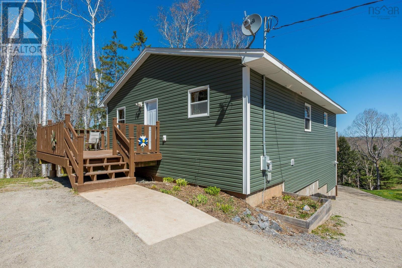 92 Sterling Road, Brooklyn, Nova Scotia  B0N 2A0 - Photo 33 - 202509733