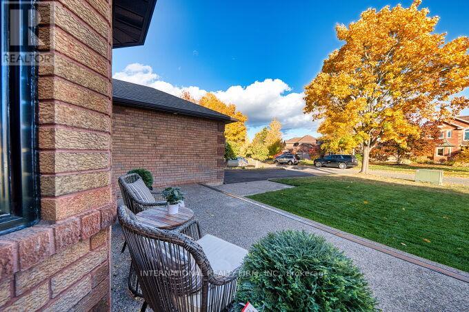 Property at 52 DONAGHEDY DRIVE image 4