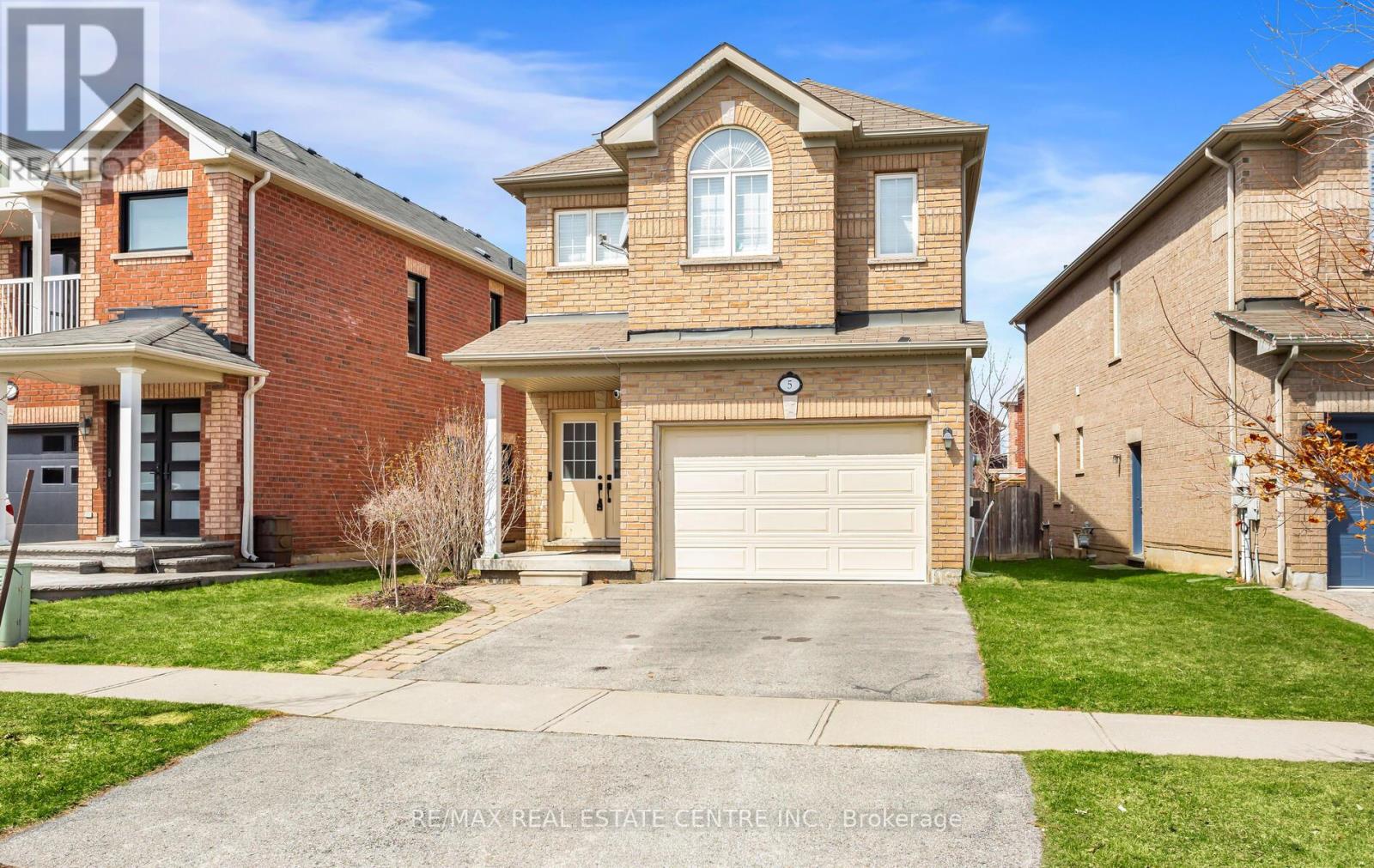 Property at 5 SERENITY STREET image 1