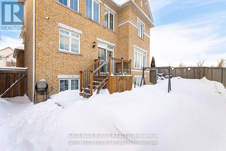 92 Veterans Drive, Brampton, Ontario  L7A 3Z7 - Photo 49 - W12122202