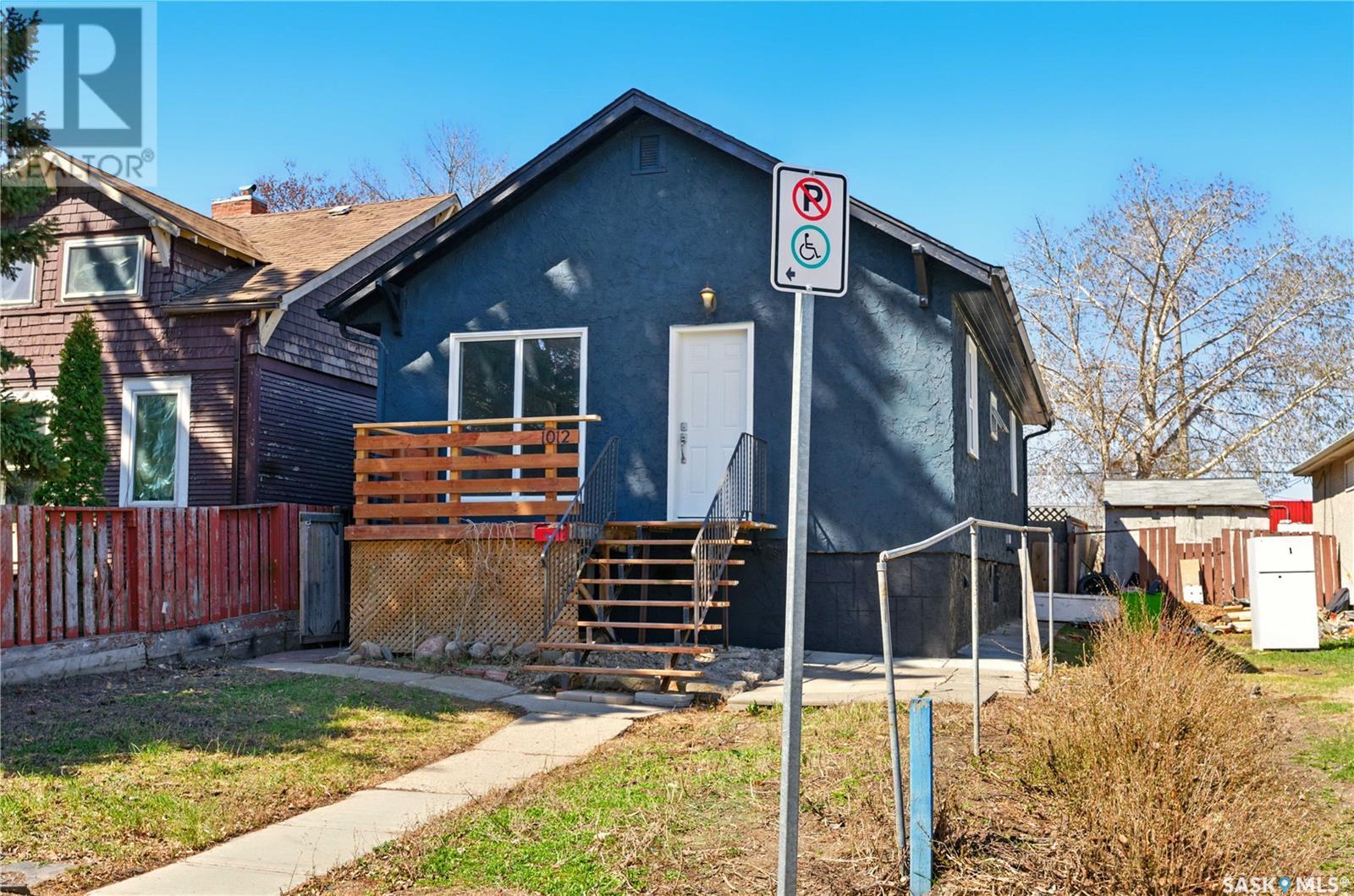 Property at 1012 Wallace STREET image 2