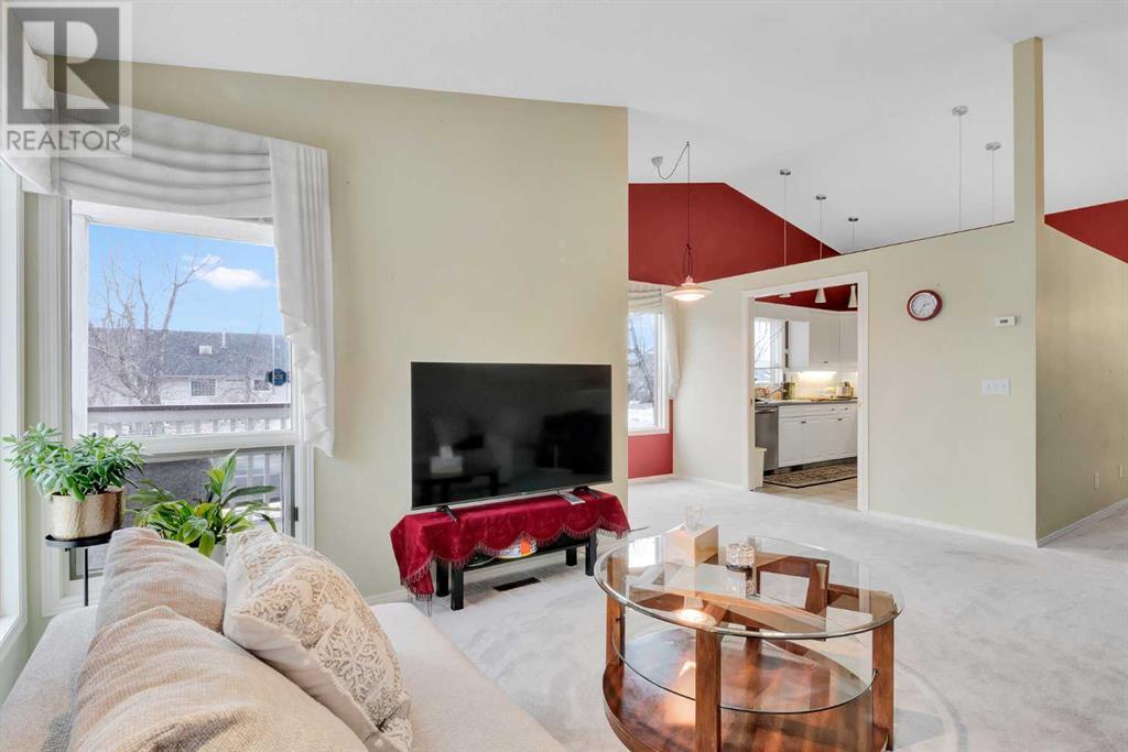 4 Sierra Vista Circle Sw, Calgary, Alberta  T3H 3A6 - Photo 18 - A2216720