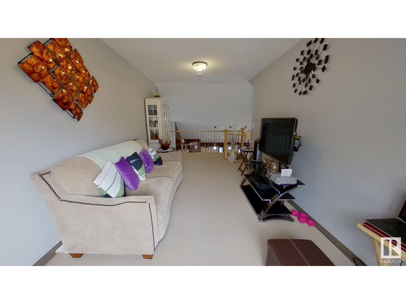 Property at 1213 CUNNINGHAM DR SW image 2