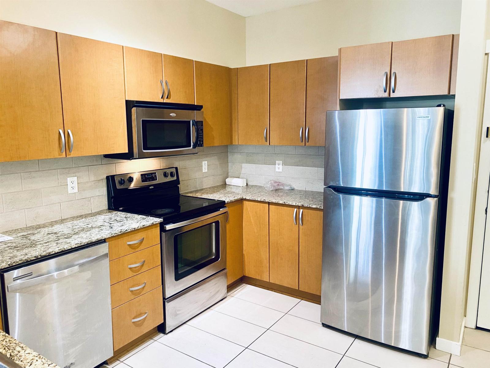 417 13733 107a Avenue, Surrey, British Columbia  V3T 0B7 - Photo 7 - R2997588