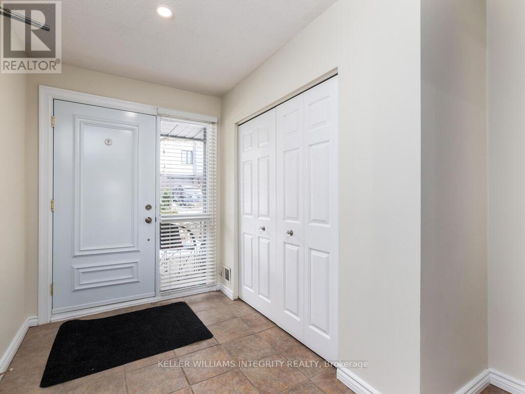 Property at 27 - 655 RICHMOND ROAD image 3