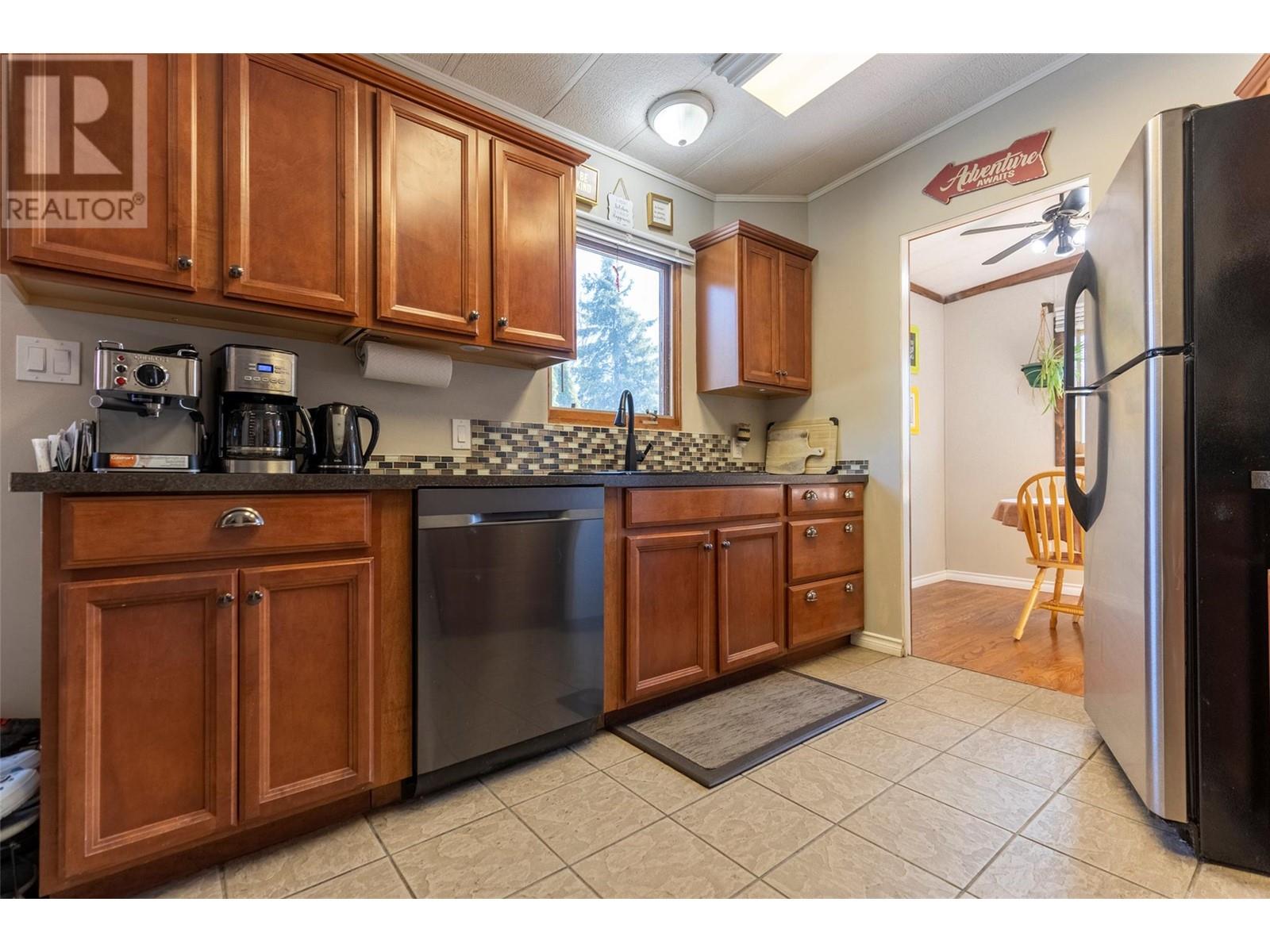 1621 11th Avenue, Fernie, British Columbia  V0B 1M0 - Photo 15 - 10346172