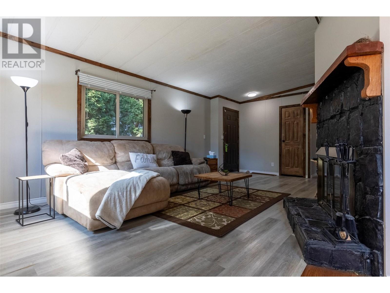 1621 11th Avenue, Fernie, British Columbia  V0B 1M0 - Photo 19 - 10346172