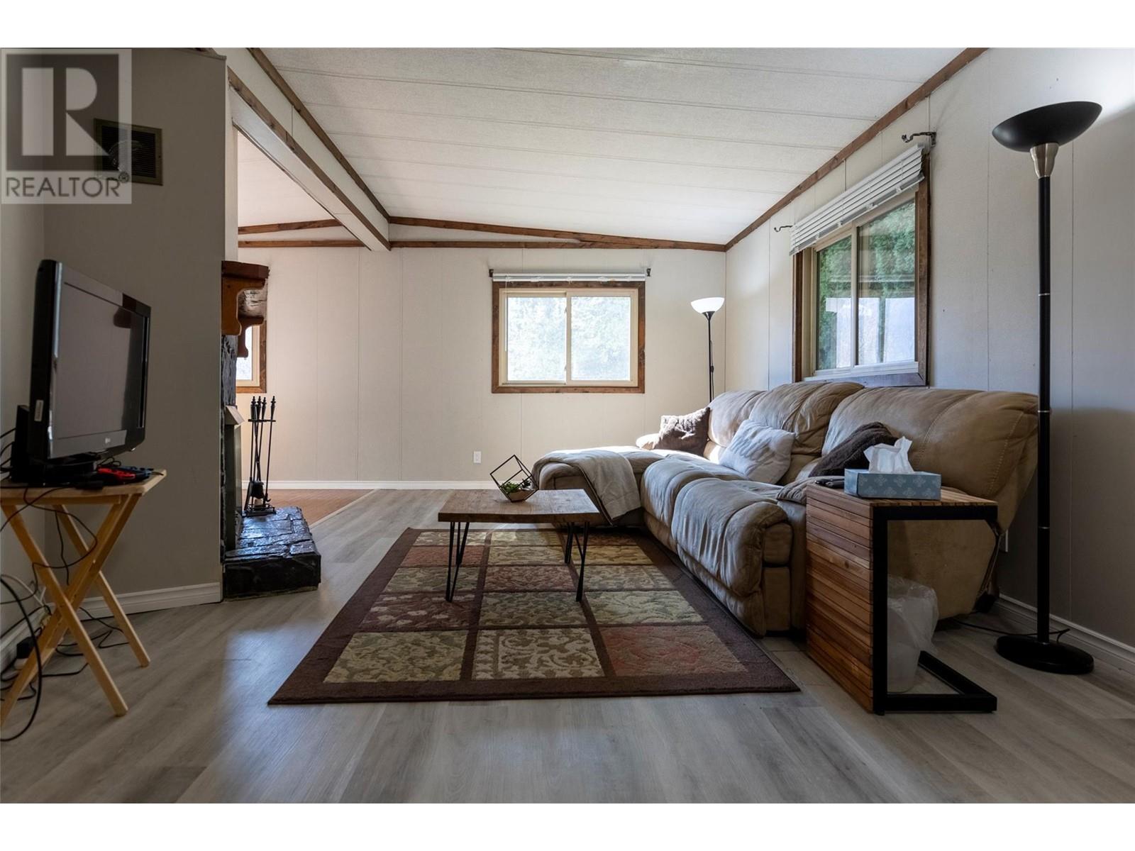 1621 11th Avenue, Fernie, British Columbia  V0B 1M0 - Photo 22 - 10346172