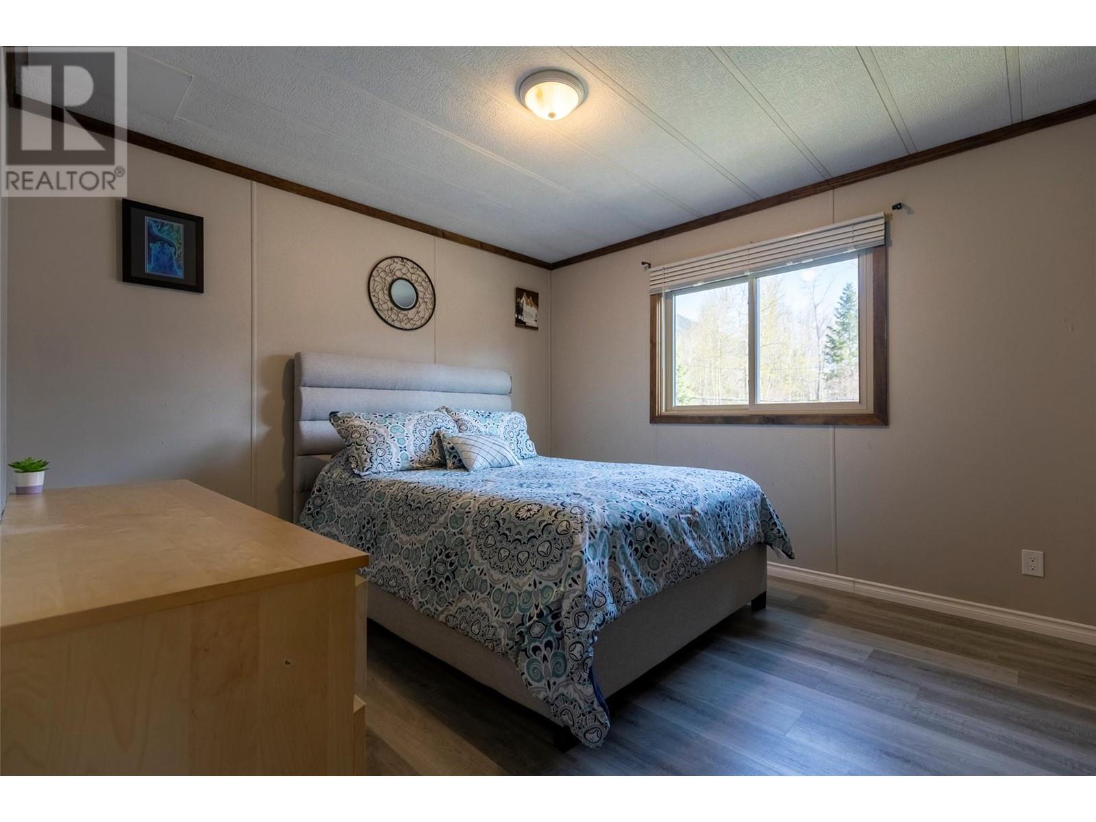 1621 11th Avenue, Fernie, British Columbia  V0B 1M0 - Photo 23 - 10346172