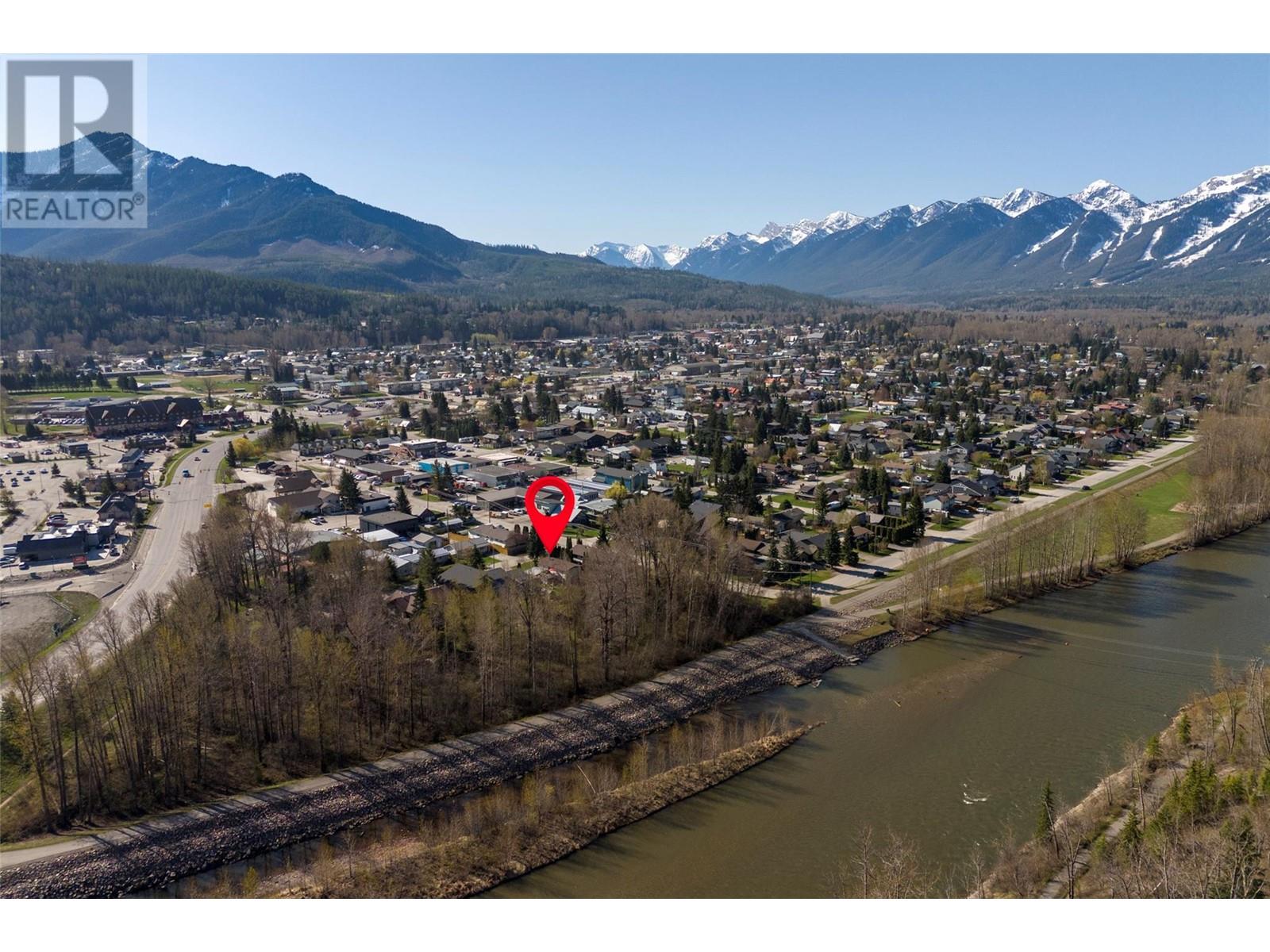 1621 11th Avenue, Fernie, British Columbia  V0B 1M0 - Photo 40 - 10346172