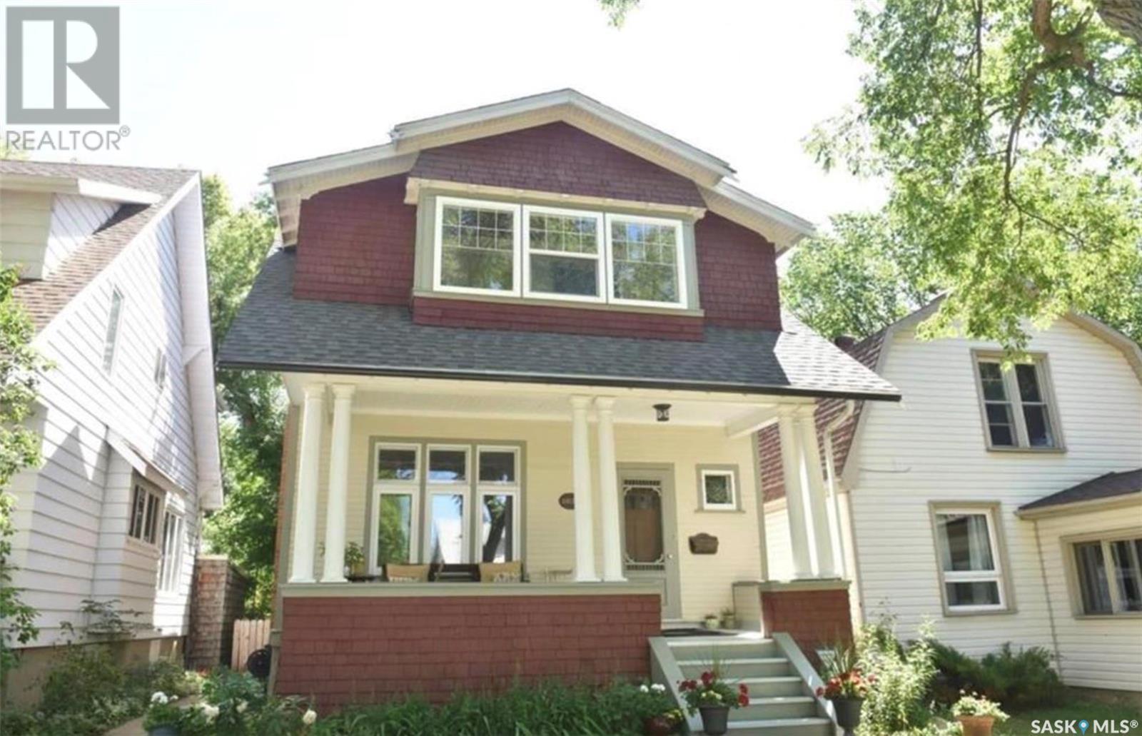 Property at 1073 2nd AVENUE NW image 1