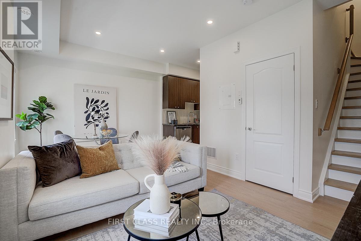 220 - 17 Coneflower Crescent, Toronto, Ontario  M2R 0A5 - Photo 18 - C12122251
