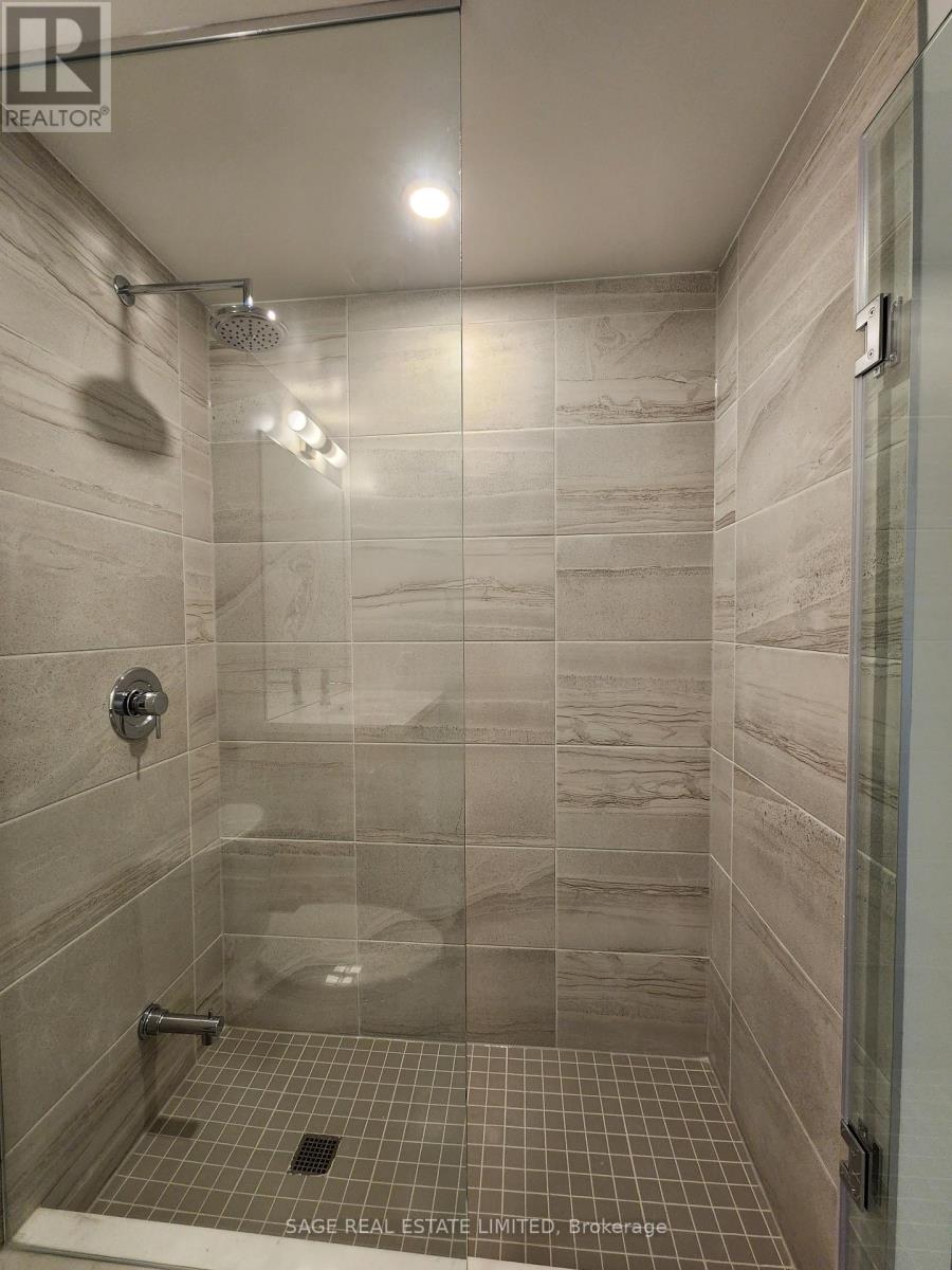 4510 - 55 Cooper Street, Toronto (Waterfront Communities), Ontario  M5E 0G1 - Photo 19 - C12122257