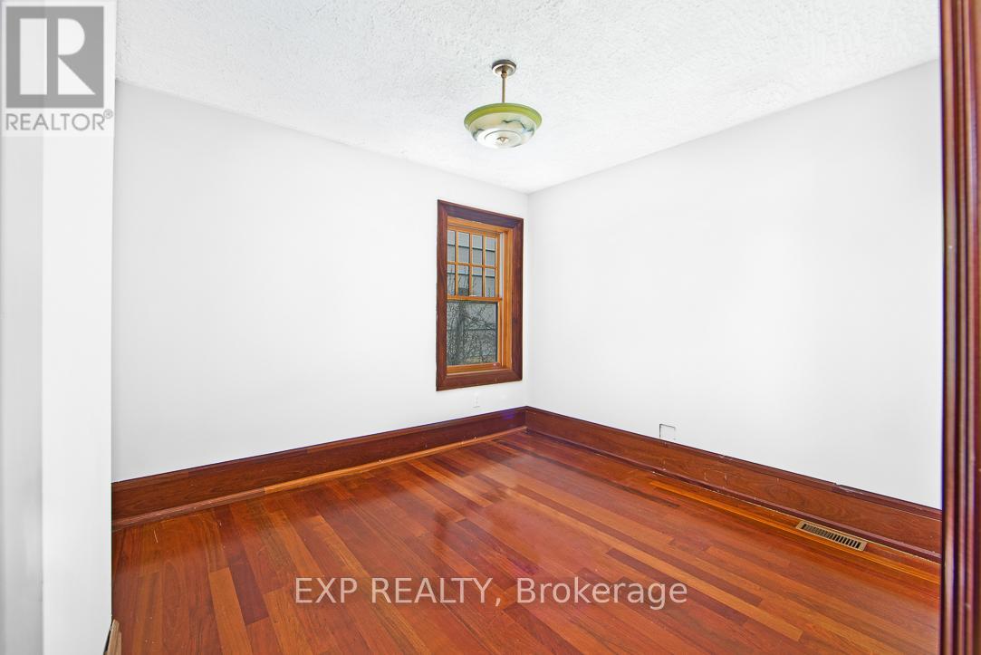 315 Mutual Street, Toronto, Ontario  M4Y 1X6 - Photo 17 - C12122203
