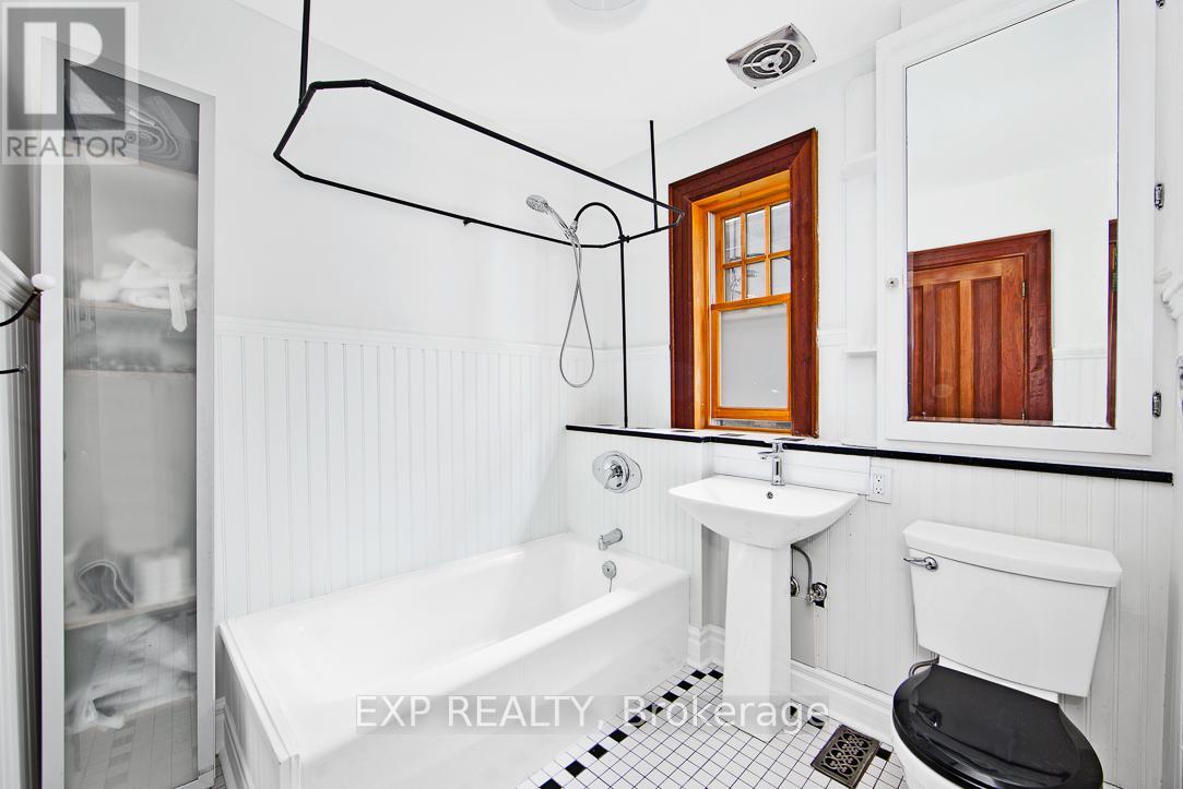 315 Mutual Street, Toronto, Ontario  M4Y 1X6 - Photo 21 - C12122203