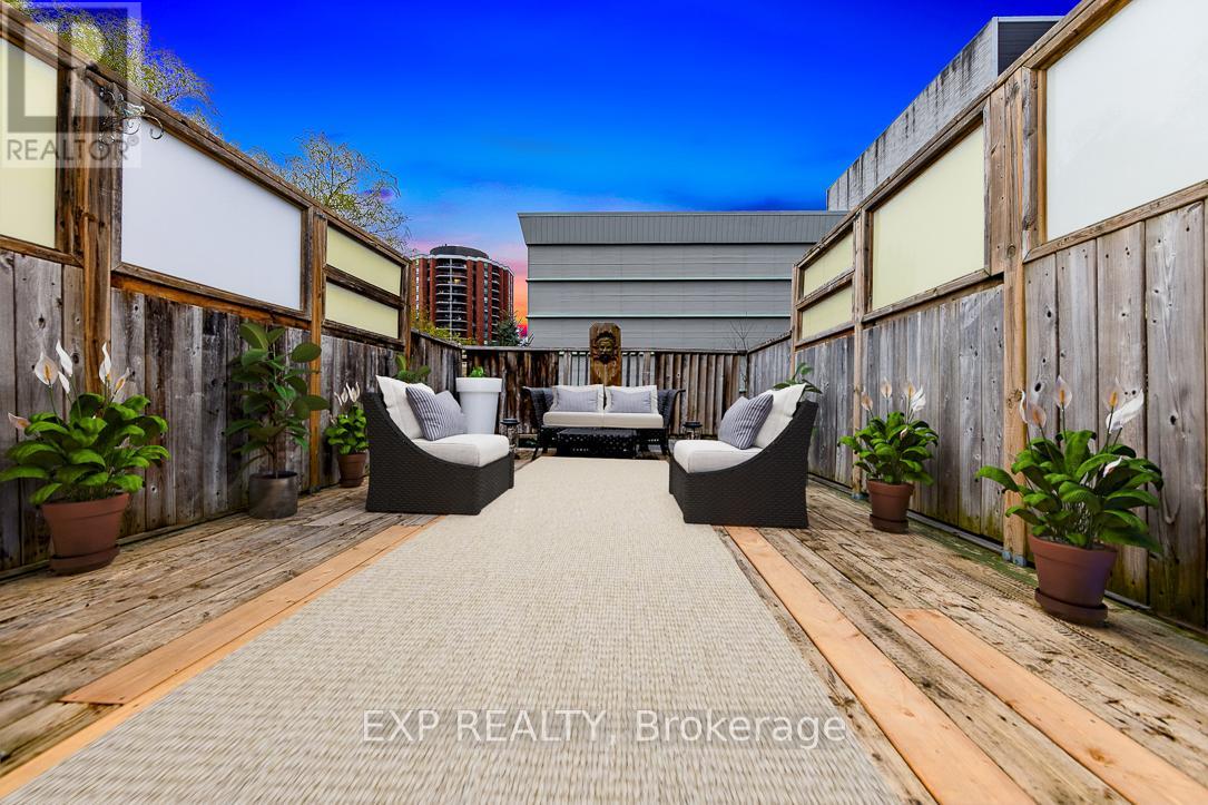 315 Mutual Street, Toronto, Ontario  M4Y 1X6 - Photo 31 - C12122203
