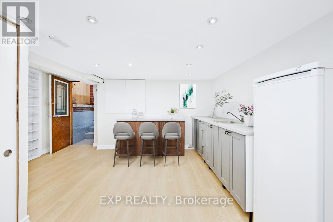 315 Mutual Street, Toronto, Ontario  M4Y 1X6 - Photo 37 - C12122203