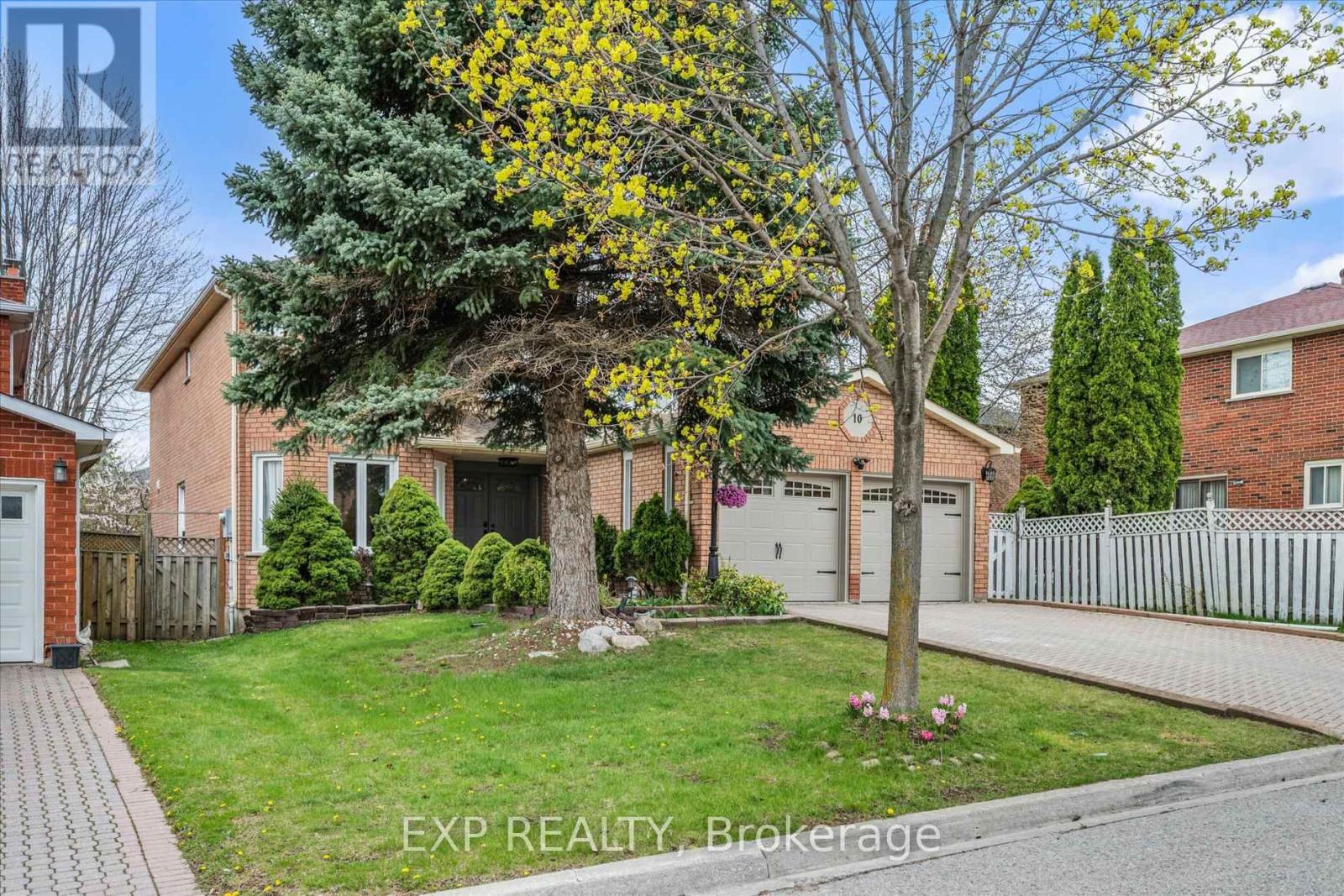 Property at 10 STRATFORD DRIVE image 2