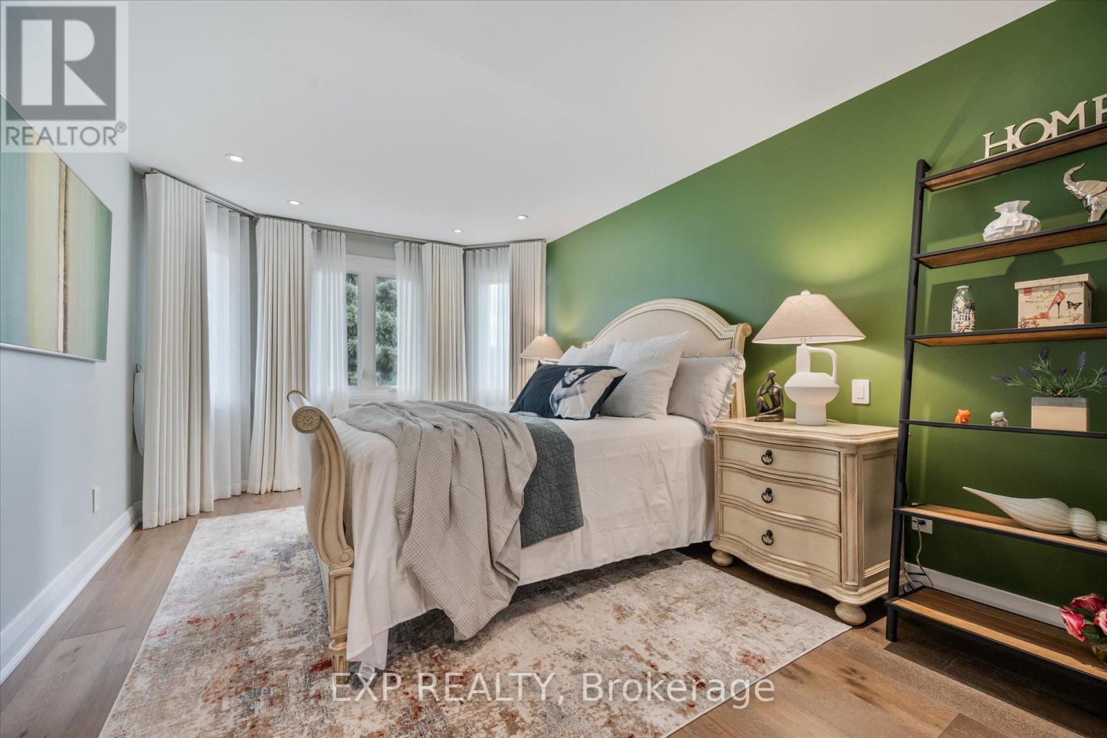 10 Stratford Drive, Richmond Hill, Ontario  L4B 1V7 - Photo 29 - N12120422