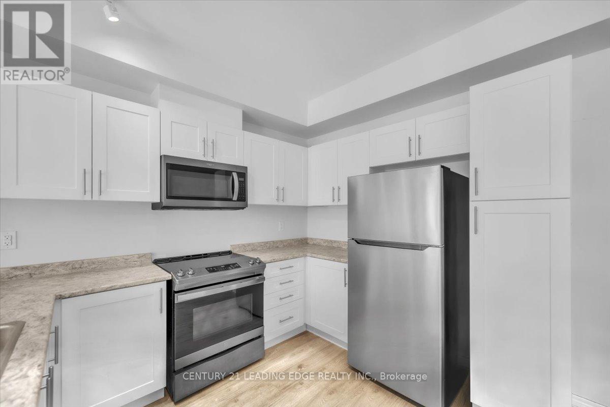 28 Churchlea Mews, Orillia, Ontario  L3V 8K9 - Photo 9 - S12122244