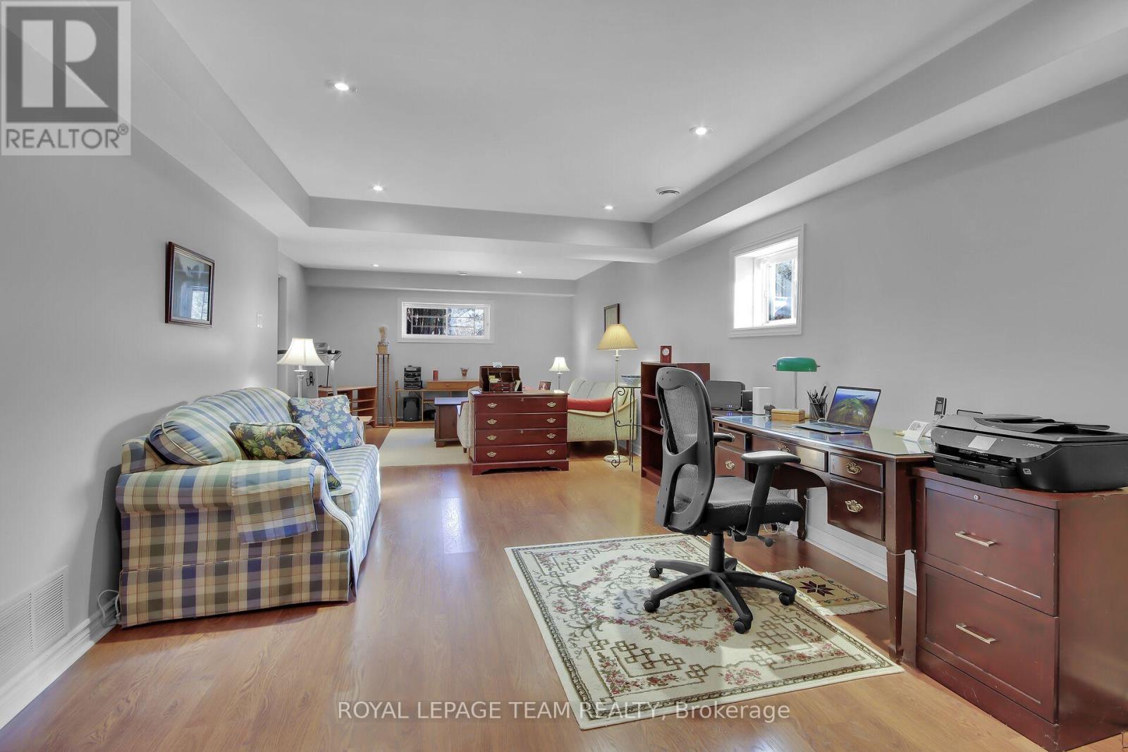 Property at 2 INVERARY DRIVE image 4