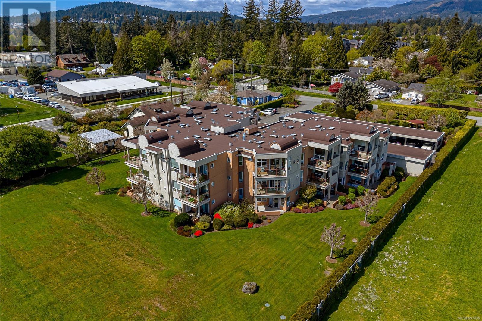 106 6585 Country Rd, Sooke, British Columbia  V9Z 0W9 - Photo 2 - 997439