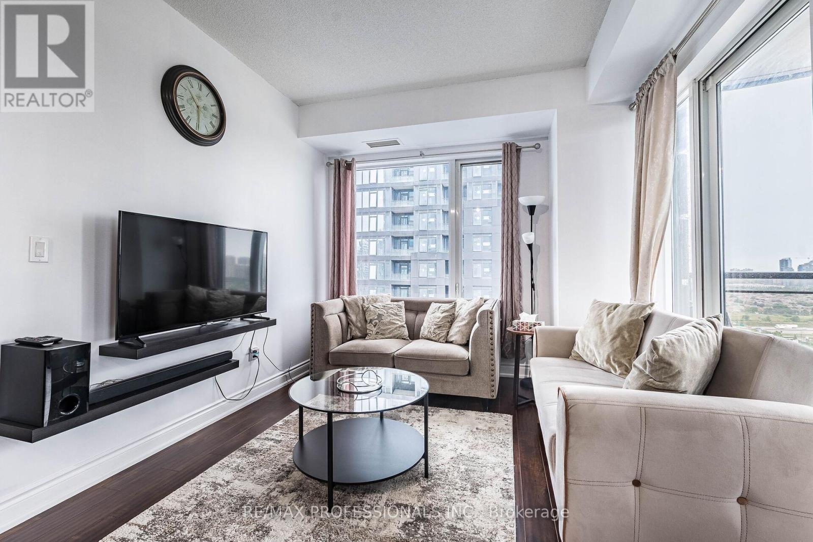 2302 - 385 Prince Of Wales Drive, Mississauga (City Centre), Ontario  L5B 0C6 - Photo 15 - W12122235